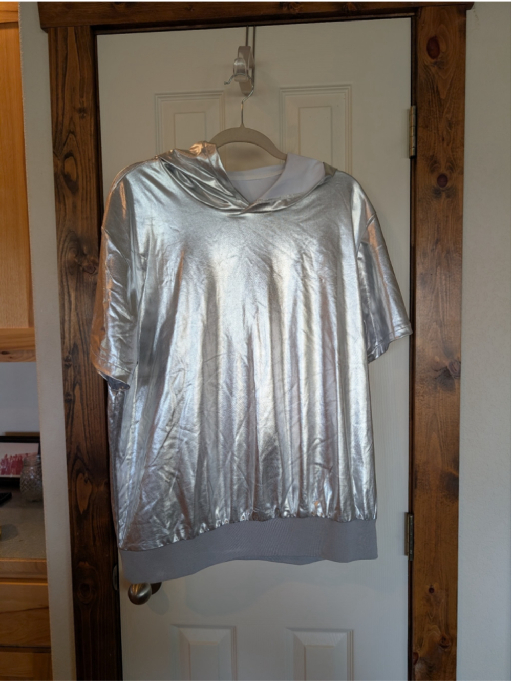 Unisex Jogal Metallic Silver Short Sleeve Hoodie, Size XXL